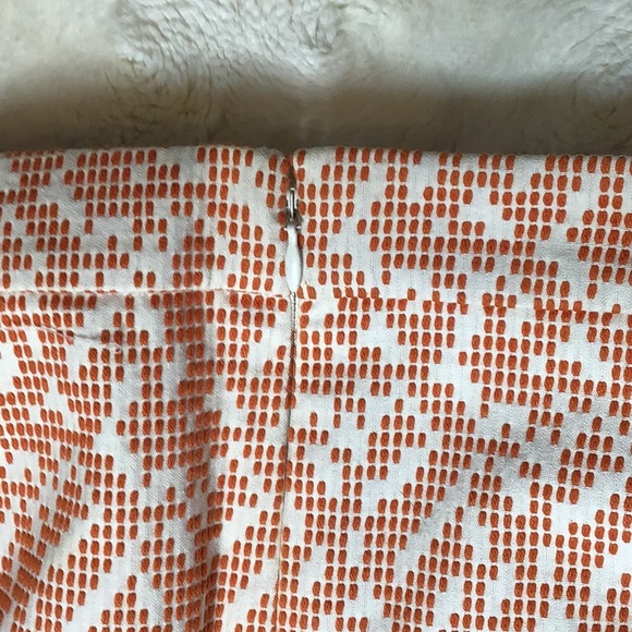 J. Crew Orange Textured Print Pencil Skirt size 2. Like new. - Picture 5 of 7